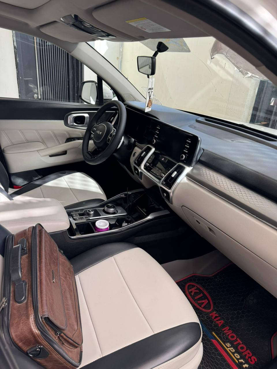 سورنتو موديل ٢٢ فول ب٢٧٠ خليجي العنوان بابل *********** رقم بغداد
