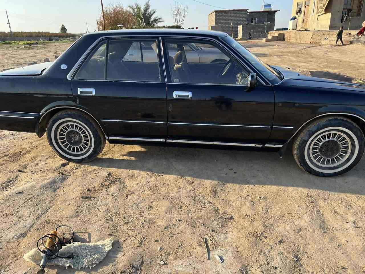 السلام عليكم سيدان للبيع
مسجله ماندل راعيها بيها واجها كير محرك شرط طخم تاير جديد صدر حيل زين كهربائيات كلها شقاله من الدعاميه للدعاميه مكفوله من الطلبه والعشاىر السعر 18 ورقه وبيها مجال شي قليل للاتصال ***********
