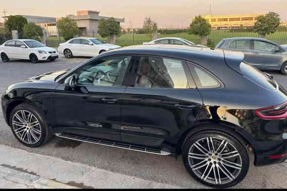 پۆرش ماکان مۆدێل 2018 فول فول فول 
کلین تایتڵ بێ بۆیاغ بێ سارد زۆر زۆر خاوێنە 
تەنها ٥٦ هەزار کیلۆمەتر ڕۆیشتووە 
مواسەفاتی فول هەتا دەبڵی بەرزوو نزم دەبێت 
مۆدی لێخورینی سپۆرت پڵاس ، 
سپۆرت ، نۆرماڵ ، ئیکۆ 
ئەگجۆزی بیلادی سەوتی دەگۆڕێت 
کوشن ساردو گەرم 
پانۆڕاما
سەیارەکە لە ئەڵمانیا داخڵ بووە تابڵێی خاوێنە 
هەموو گیانی بەشەرت 
پی پی ئێف کراوە و پێنج ساڵ زەمانی هەیە 
چوار تایەی تازەی لۆک لۆکی لەبنە 

سـعـر : لە کۆمێنت داوابکە ڕاستەوخۆ بۆت دێت 📥 

گێر و مەکیەنەی بەشەرت 
هیچ کێشەیەکی تێدا نییە 

ژمارەی خاوەنەکەی 
***********
