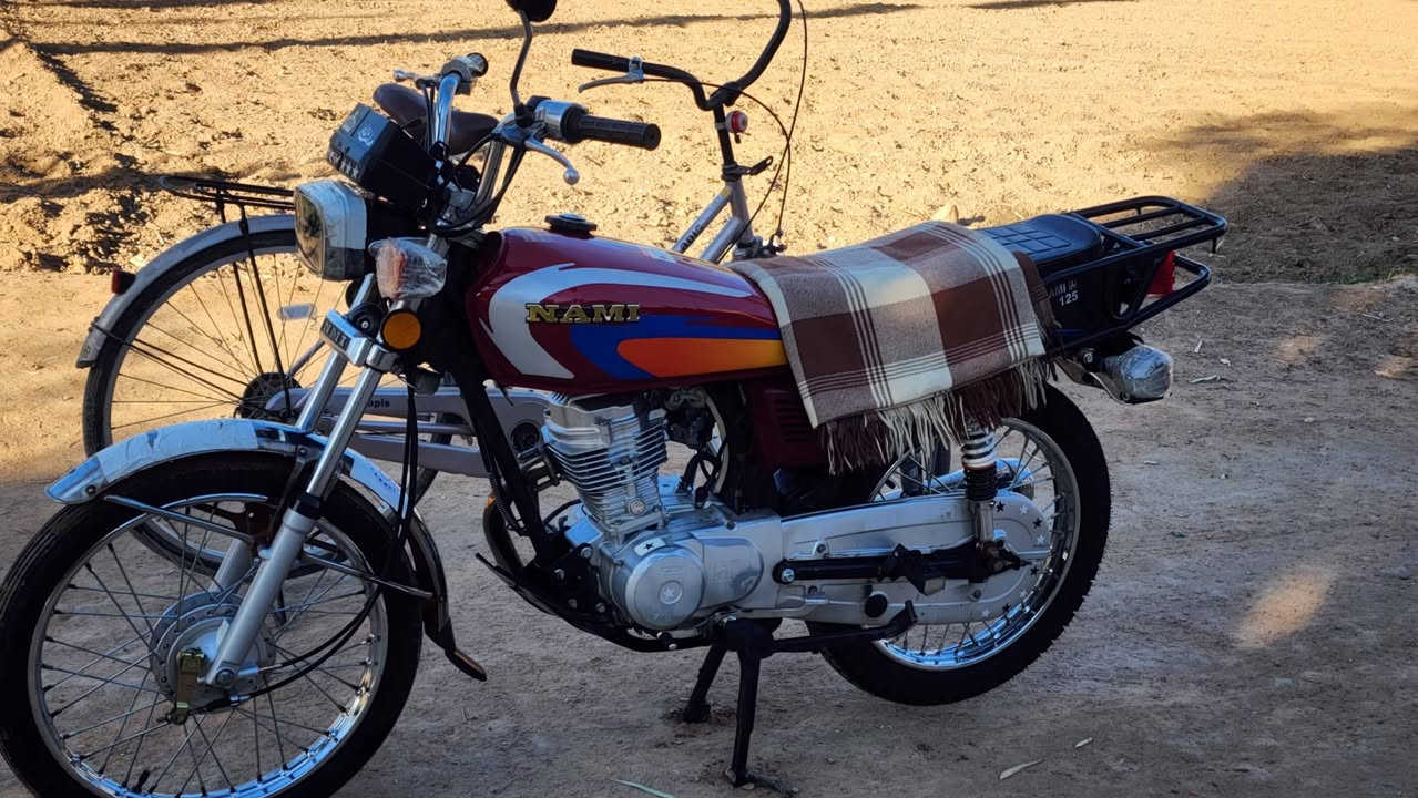 السلام عليكم نامه شلامجه اصلي كلك 2022كفاله عامه دراجه جاهزه من كلشي كهربائيات كامله مبدل بيه ولفات السعر 500وبيه مجال حك الجيه كربلاء طوريج 
***********
