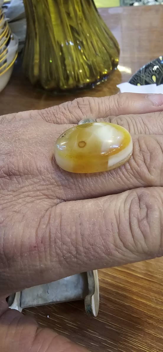 الي يعجبه يتصل او يراسل وات
***********
