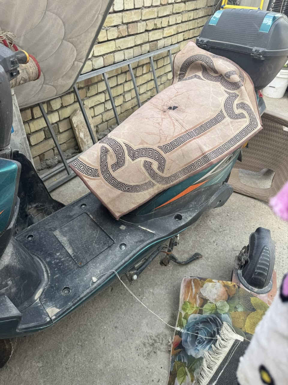 هاي اشتريهه تركتهه فتره وطفت اريد ابيعهه اي واحد ينطي سعر خلي ياخذهه مكاني بغداد مدينه ***********
