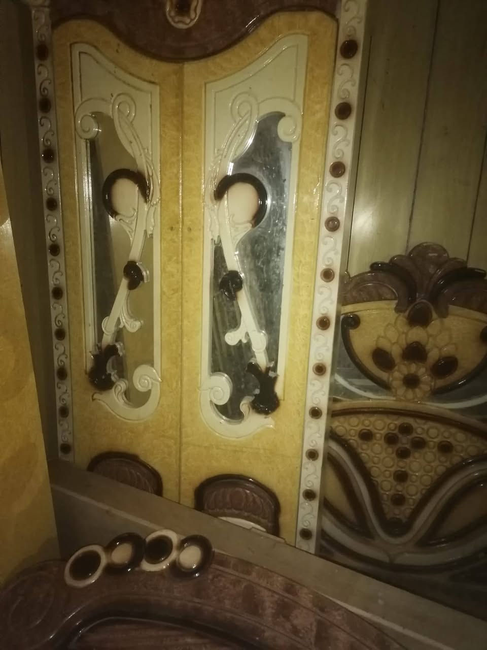 غرفة نضيفة حيل السعر 400 وبيها مجال  المكان قرب المستشفى التركي


**إذا كنت صاحب هذا الإعلان وتريد حذفه لأي سبب، رجاءا أرسل رسالة إلى الدعم الفني**