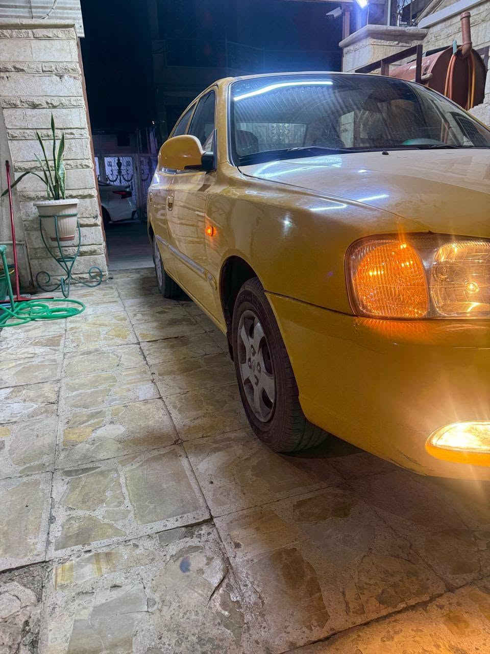 السلام عليكم
للبيع فيرنا ٢٠١٥ما معيودة السياره جاهزه من كلشي تبريد ثلج رقم انكليزي تحويل ثاني يوم السياره مال جنايه خير من الله بالواقع احلى من الصور  المكان بغداد الدورةالسعر 80$وبيه مجال بسيط  للاتصال*********** بي واتساب واتصال.
