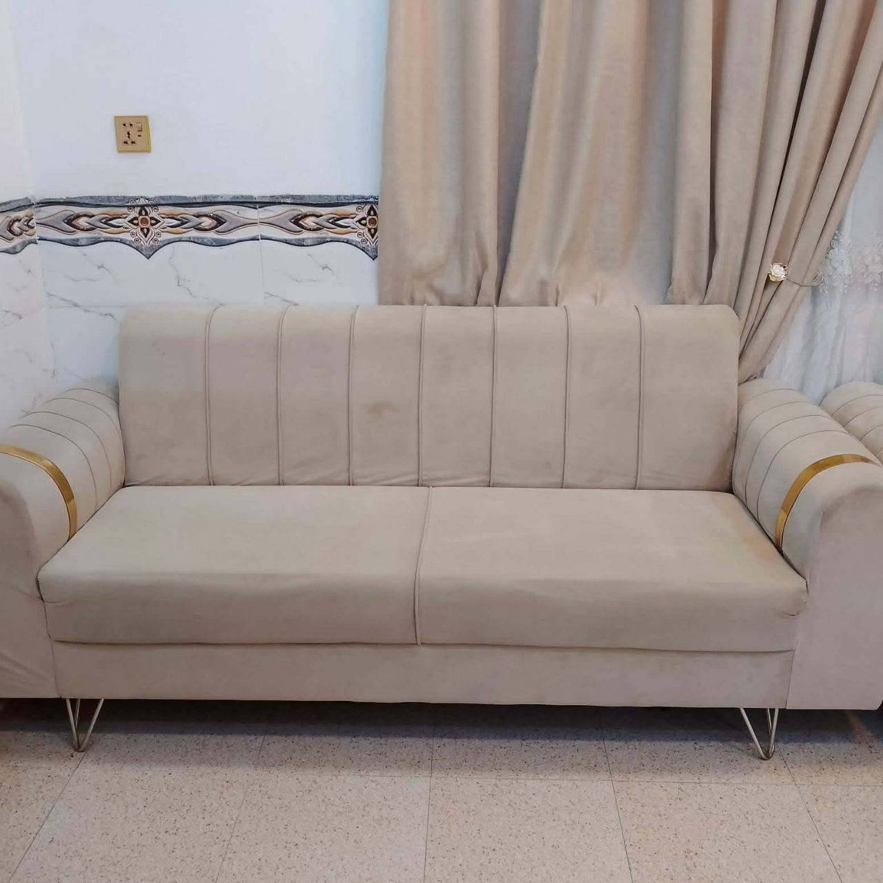 اغراض منزليه نضيفه وشغاله للبيع عالفحص
المكان بغداد الحرية 
تواصل فقط واتساب ***********
