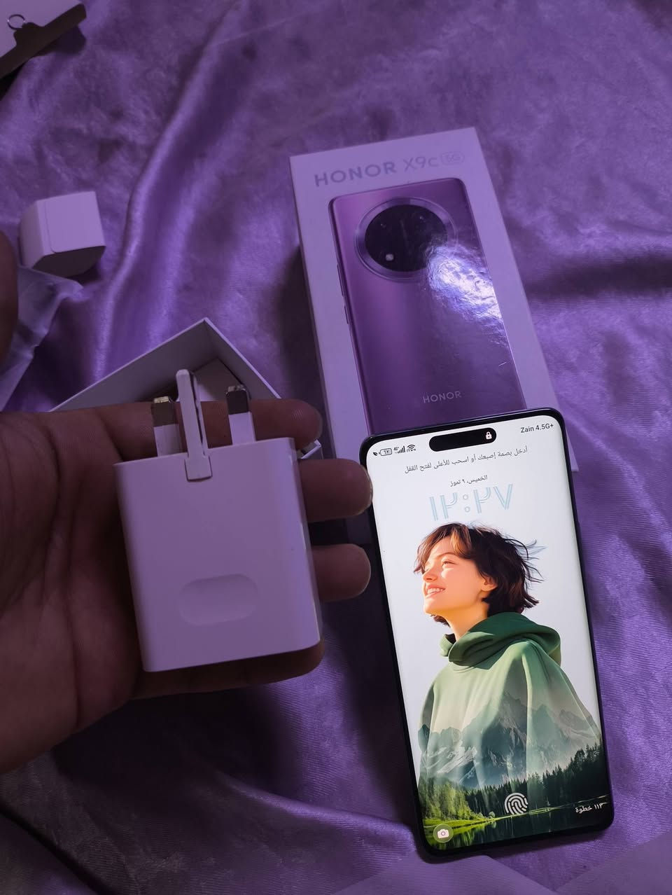 للبيــــع العاجل 📱
جهاز Honor X9c 5G 
الذاكرة: 256GB | الرام: 12GB
العشوائي 24
الحالة: نظيف 100% مابي اي خدش او كسر
الملحقات: كارتونة + شاحن اصلي 66W

مميزات الجهاز:
✅ بطارية 6600mAh تقعد يومين
✅ ضد الكسر وضد الماء IP65 
✅ شاشة AMOLED 120Hz
✅ كاميرا 108MP

السعر: 350 دينار قابل للتفاوض البسيط
المكان: النجف
للتواصل: [*********** ]
