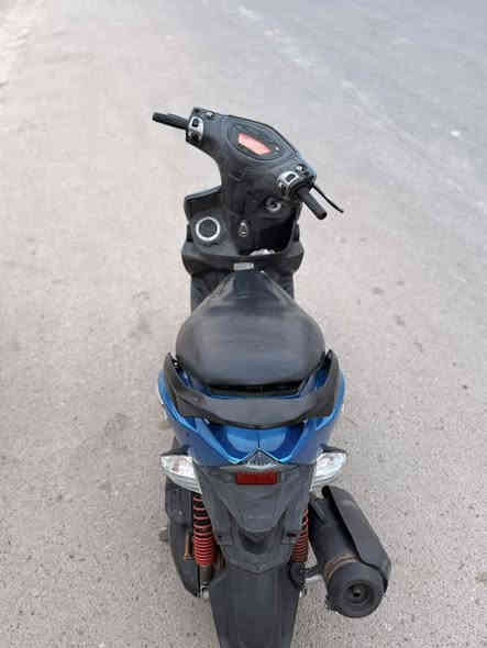 سلام عليكم شباب دراجه GTR مكفوله كفاله عامه للبيع مكينه بل جيس  كهربائيات  كلهاا شغاله دشبول شغال  من الطول للطول  مكفوله يعني لون مميزز الدراجه بحري الون  شلعه معدل الدراجه تشك الكاع 

المكان بغداد البياع  قرب شارع 20
 الرقم *********** 
السعرر 950 بيها مجال بسيط
