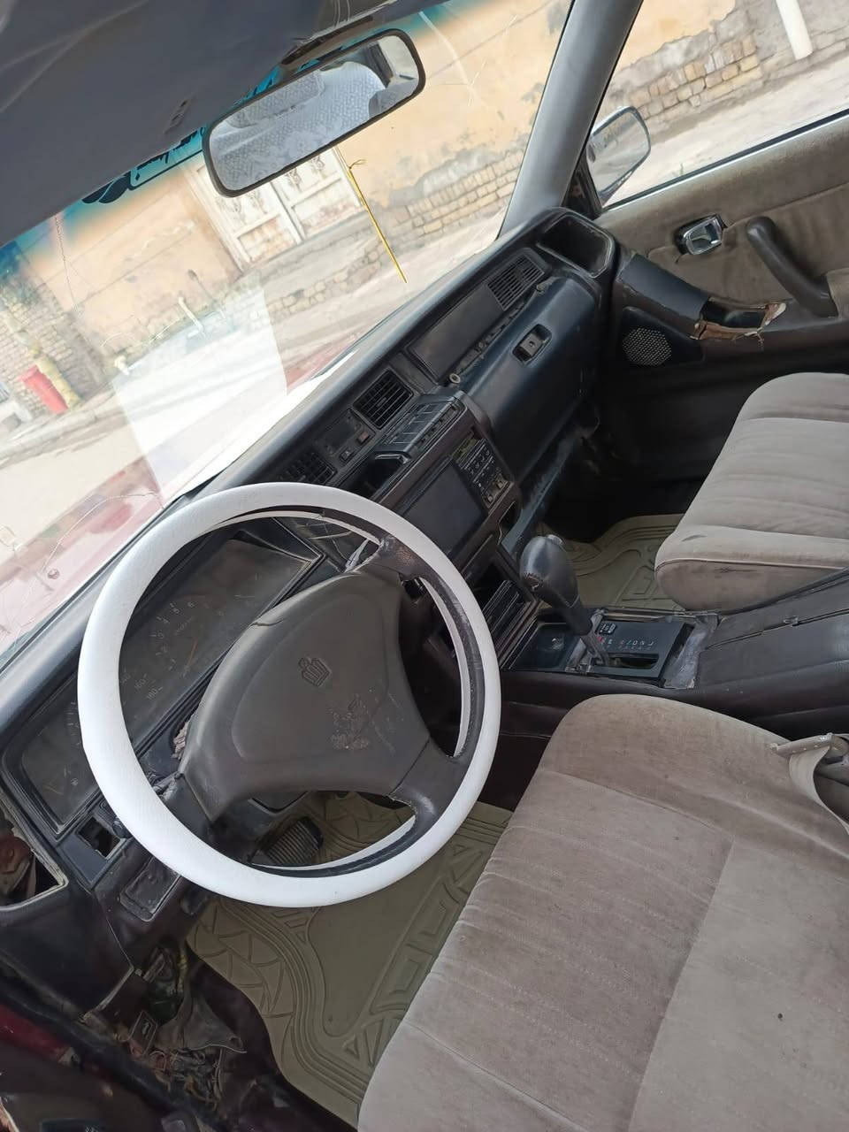 اسلام عليكم ارنب طويله موديل 92 رقم بغداد الماني مشروع وطني تحويل ثاني يوم وكاله عامه بأسمي مكين وكير ففتي جدد حداديه وسط كهربائيات كلهه شغاله تخم تاير جديد باتري جديد السياره تاجيه صفحه ونقل جثه السياره جاهزه شرط التراي السعر37وبيهه مجال العنوان ناصريه الفضليه للاستفسار على الرقم التالي *********** غير متواجد عل فيس اتصال عله صاحب السياره مكلف بل نشر
