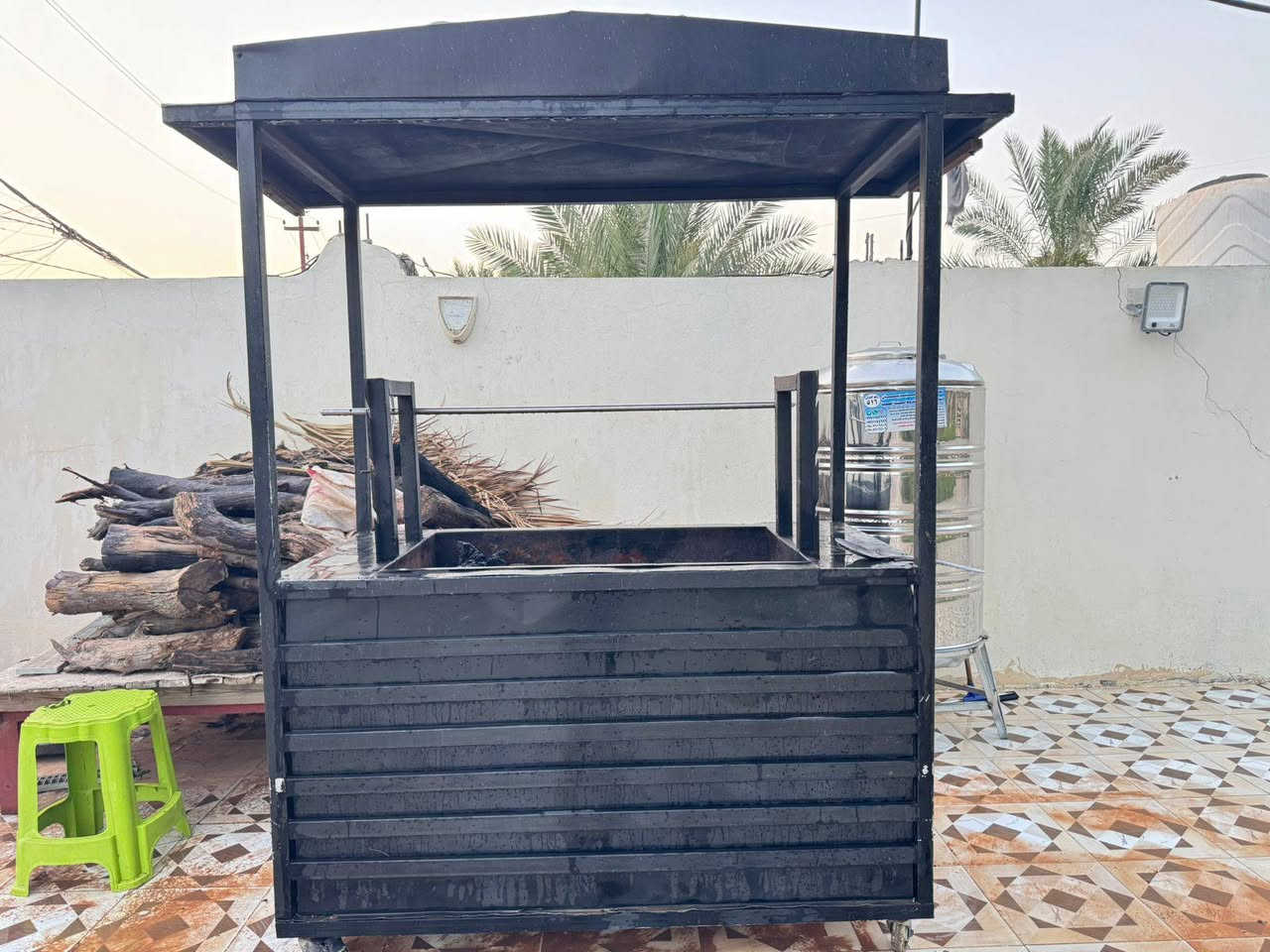 السلام عليكم شوايه مال قص الفحم للبيع حمايه مال ريزو تمن طاوه مال همبردكرستيل للبيع العنوان كربلاء طواريج *********** اتصال او واتساب
