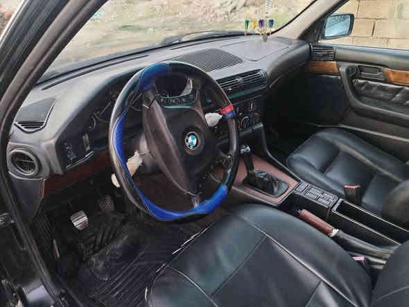 بي ام لليع ٥٢٠ اصل كير عادي مكينه ٢٨فانوس عربانه ٢٥ موديل ٩٢ رقم أربيل سلايت طكتين شغال مابيهه دكت جاكوج السياره بلاديه مانقصهه شي قطرت خياس مابيهه تبريد شغال ثلاج غرفتهه جديده كهربائياتهه كلهه شغاله سعرهه ٥٠ بيهه مجال قليل رقم تلفون ***********
