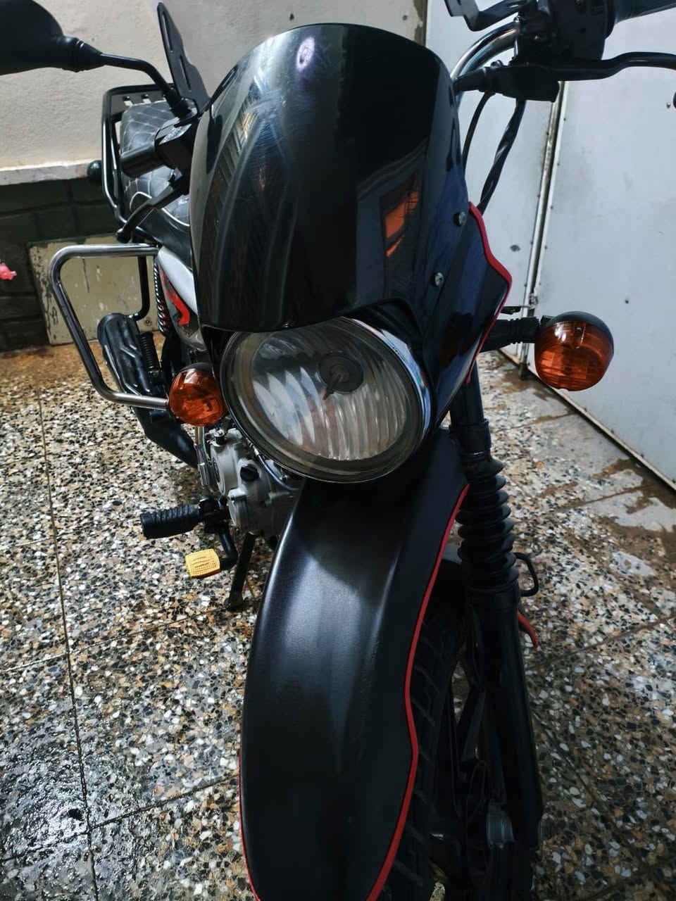 سلام عليكم دراجه بوكسر مديل٢٠٢٣دراجه مرقمه بغداد
مجفته تجفيت وكاله دراجه نضيفه نقصه بس فلاوين مال سلف
مكان بغداد الحسينيه مال راشديه
رقم ***********سعر 1900وبيه مجال
