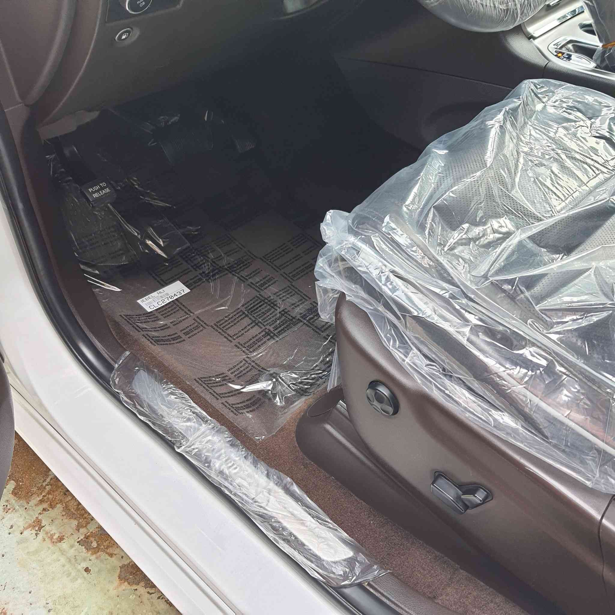 السلام عليكم
جيب اوفر لاند خليجي
وكالة هارلم
موديل 2019
العداد 39000 الف
السياره جديده جدا
السياره بدون صبغ
السياره ثلاث شاشات
جكات / جلد
فول  1/1
للمعلومات او الاستفسار
الاتصال ب الرقم
***********
***********
