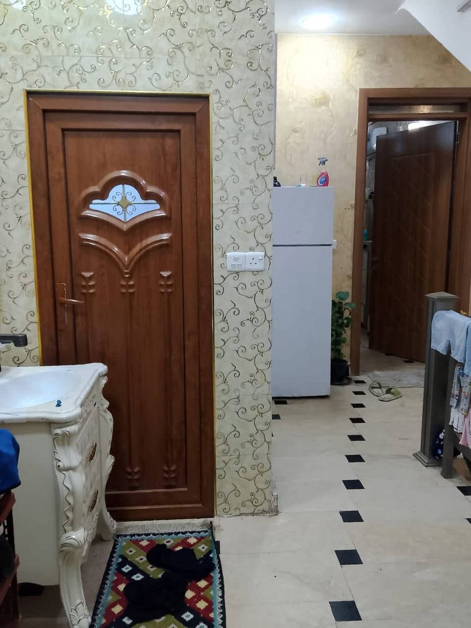 نستقبل كافة العروض 
العقارية في زيونة والغدير 

دار للبيع في زيونة محلة 710 

مساحة الدار 100 متر واجه 5
بناء حديث يتكون من 4 غرف نوم 

للاستفسار *********** سجاد كريم
