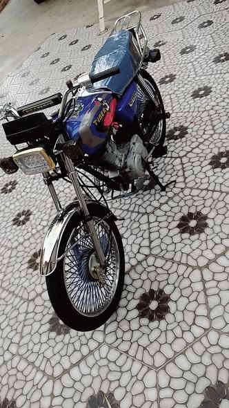 للبيع دراجه نضيفه كدام عين سعره 400 تواصل ع خط ***********
