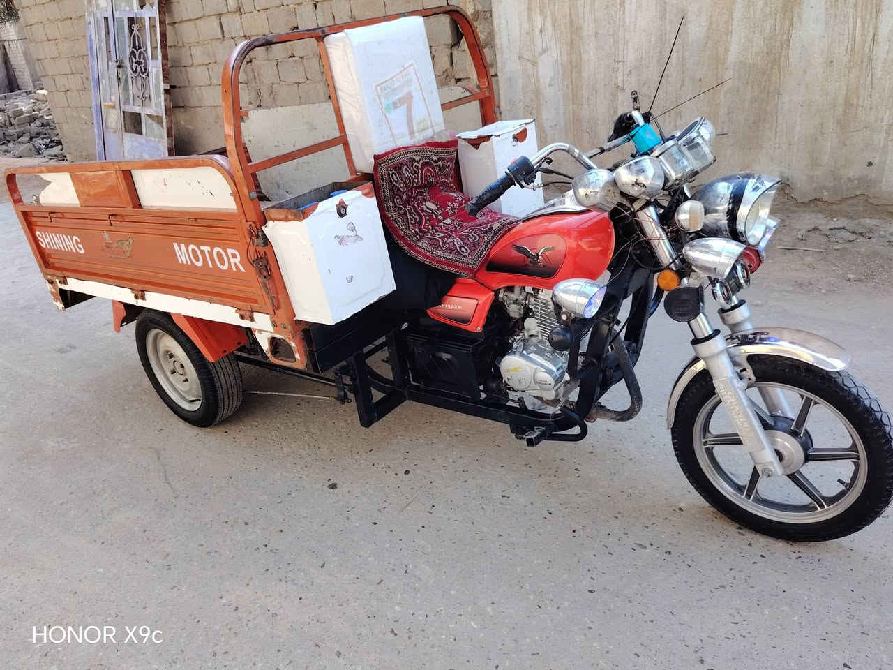 سلام عليكم ستوته للبيع مديل 20 اوراق اصولي وكيلها بلال كهربايات كلها شغاله تخم تاير مكينه 25 مكفوله كفاله عامه
المكان ستوته بابل القاسم صاحب ستوته ***********
