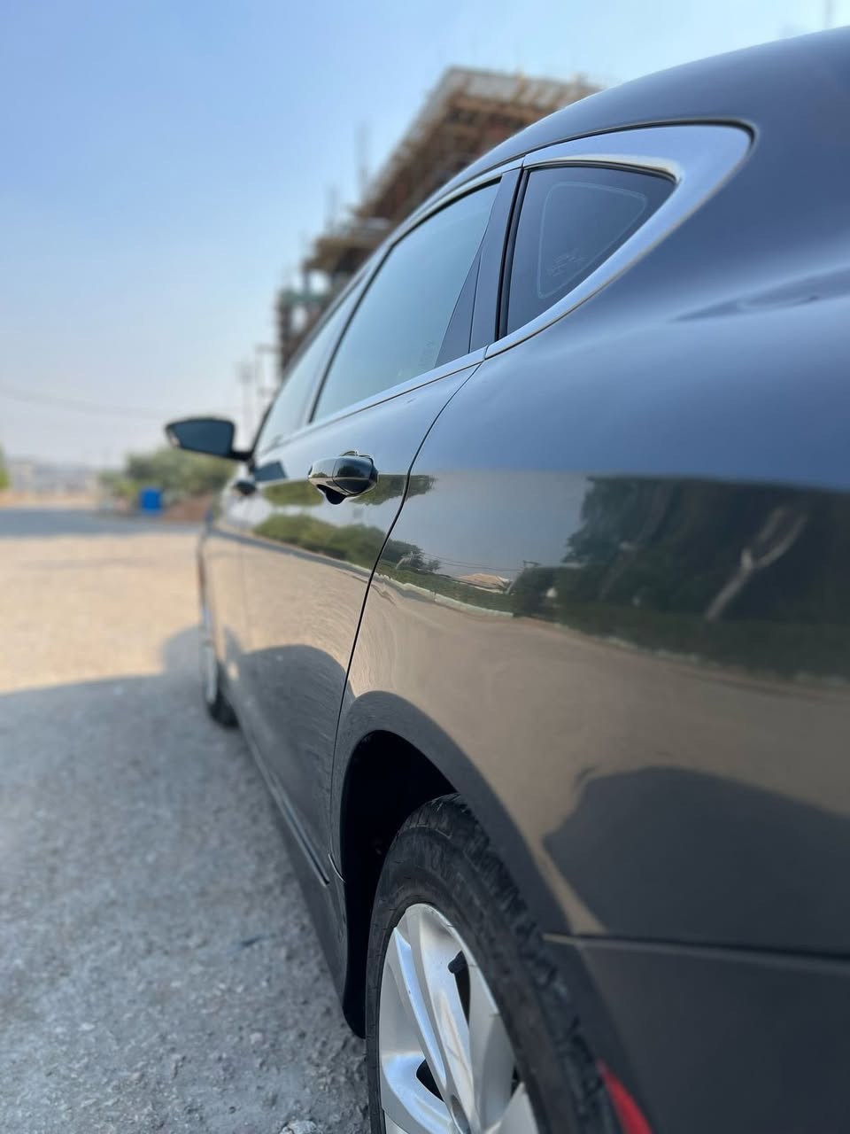 كرايسلر c200 للبيع فقط
رقم أربيل باسمي ضربتها من امريكا صندوق واربع اصابع   الجاملخ الخلفي ايربكات سليمة  مواصفاتها  معروفه عليها برمجة   فتح فصله والسرعه ومراوح الحماوه متعبر ال95
 ومشدود عليها عدسات سعرها 300 ألف 
فقط الصندوق يراد صبغ لونه مامطابق 100‎%‎
التبريد نهايه هذا الموسم وكف 
وبيها كلوب الدهن يشتغل وينطفي. صارله سنه بس اني اكفللكياها تصعد دهن 
حداديه 80‎%‎
مشدود بيها منظومة غاز قبل 5 اشهر تانكي 60 لتر 
السعر 110 دولار وبيها مجال
السيارة في كربلاء  
الاتصال على الرقم ***********
