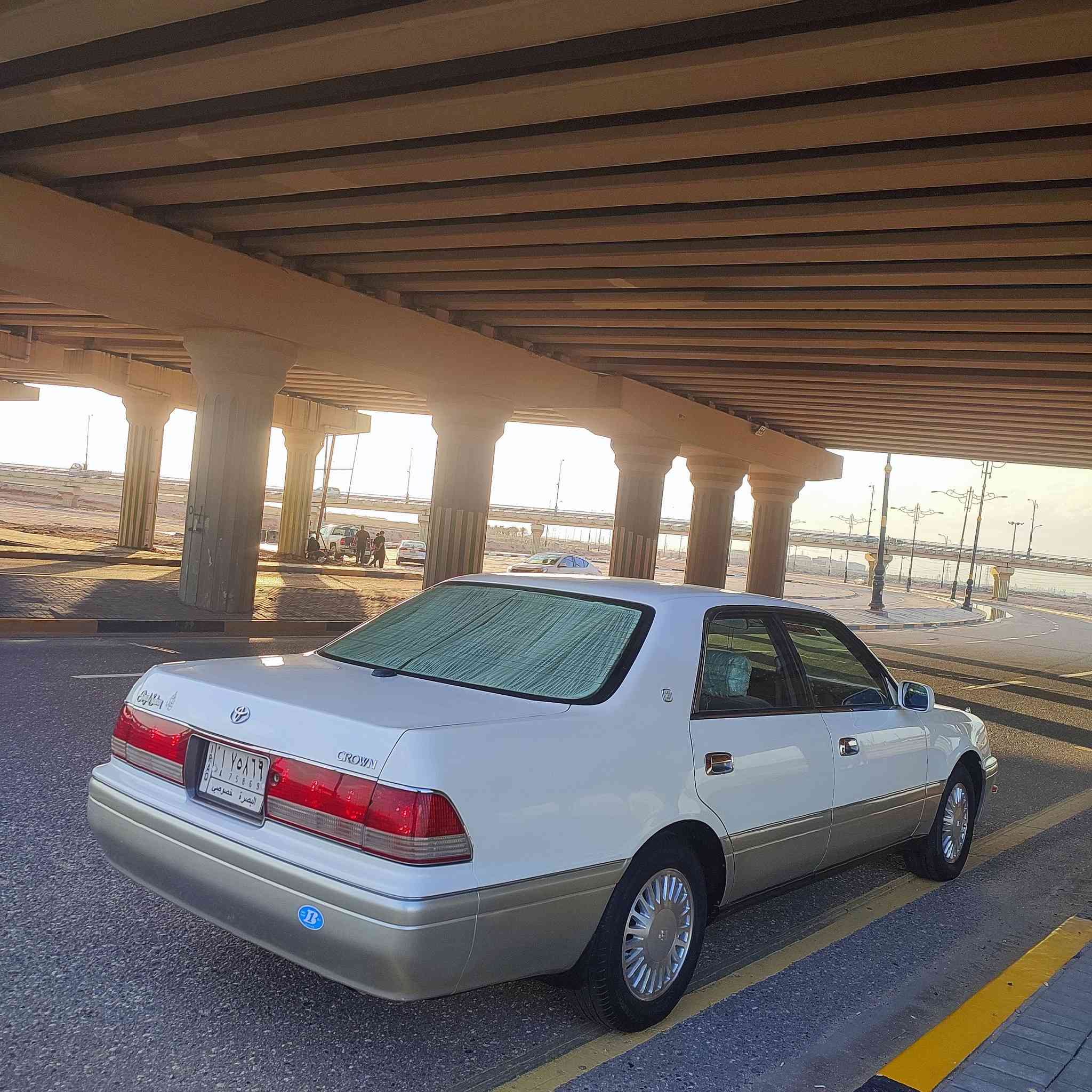 السلام عليكم.. 
اي استفسار اتصال ***********
 للبيع تويوتاء كراون  1997 رقم بصره مشروع وطني تحويل مباشر مكفوله من الكص والنقل الجثه والظربه والعيب الشرعي بيهه مكانات صبغ مكينه ففتي فيشه وحده تبريد ثلج حداده جديده من لدعاميه لدعاميه ارظيه جلد كهرباء كلهه شغاله السياره جاهزه من كلشي مال جناي السعر (112)بيهه مجال بسيط مكاني البصره .. مكلف بل نشر مكلف بل نشر يمك رقم الهاتف واتصل
