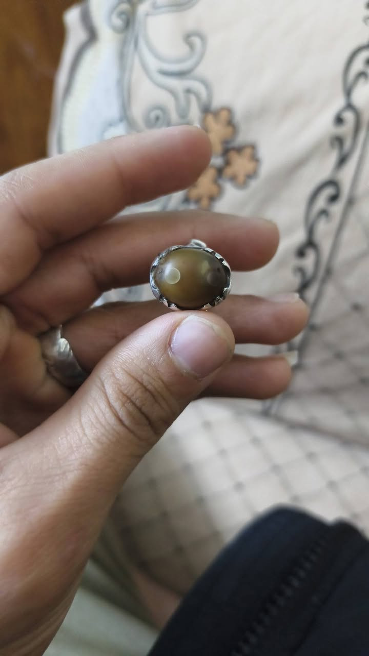 سلام عليكم مال جنه مو بياع شراي الله شاهد محابس كله قديم وموضح بصور رقمي *********** يماني كصبه قديم جزع وازعي يماني سليماني نوعين قديمات
