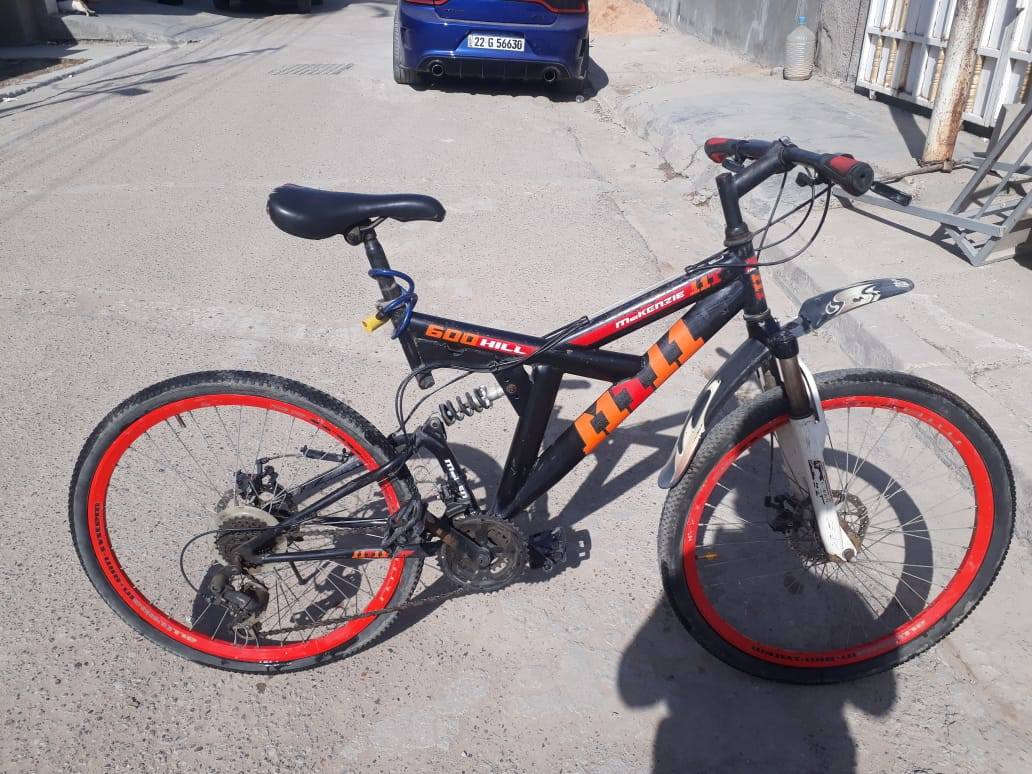 السلام عليكم 
متاح بيسكل الصنع الماني 
الحجم ٢٦ كامل ما بي أي نقص السعر ١٠٠ الف 
او بي مجال بسيط المكان بغداد الدوره رقم الموبايل 
📲📱*********** بي واتساب
