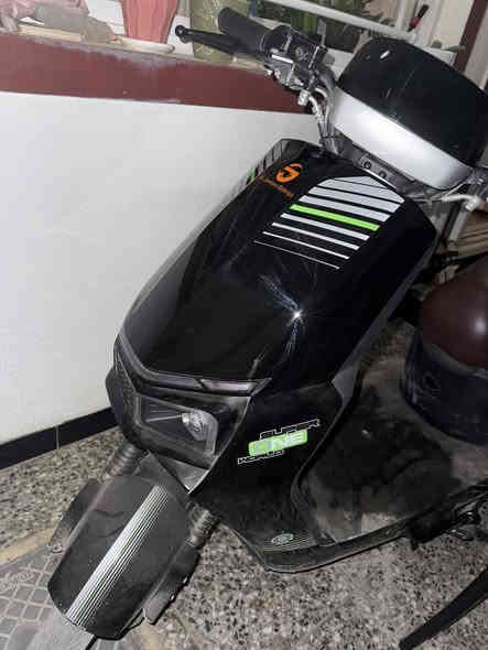 سلام عليكم 
دراجه شحن نوع الجوهره البحريه ٦ باتري كبار اخوان دراجه نضيفه وجاهزه من بطاريات من اشتري من هورن ودبل إشاره وبك كامله للأخير بيييععع مستتتعععجللل كللللش مستتتعجل سعره ٧٠٠ وبيه مجال مكانه الاعظميه سبع ابكار هذا رقمي (***********)
