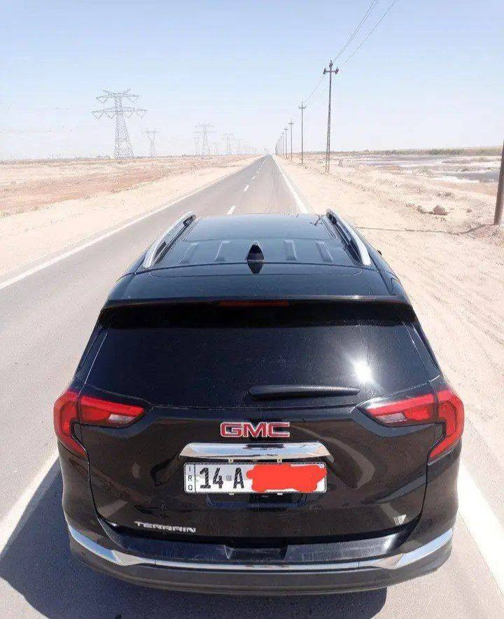 السلام عليكم
‏ جمسي تيران 2020  GMC SLT فول مواصفات فول الفول 
‏حادثها  جاملغ وبنيد امامي جهة الصدر  وبيها مكانات بارد وشخوط الايرباكات طاكه
‏
‏السعر 150 وبيها مجال بسيط 
‏__ مراوس بتاهو أو جمسي يوكن أو دنلي أو دورنكو وحسب الاتفاق
‏
‏علماً أن السيارة باسمي ورقمها بصرة أ لل 27 
‏
‏رقم الهاتف 0771.40588.79
‏
‏العنوان (البصرة القرنة )
‏
