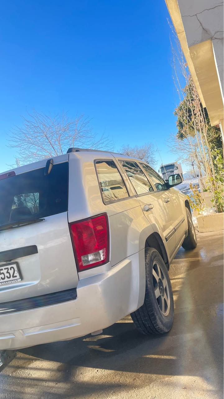 جێب لاریدۆ 
مۆدێل ٢٠٠٨
مەکینەی نەکراوەتەوە بەشەرتی فەحس 
شاشە ئایپاد ئەسڵی 
قەپات مواسەفات بەس جلد نیە
سڵاید
توڵ
بلاجکتۆر
هۆک
دەبڵ ئەکسل
بێ بۆیاخ 
بێ سارد و چاڵ
بۆیاخ تەنک
دەعامی بۆ دەعامی بەشەرت
بەناوی خۆمانەوەیە
جامی نەشکاوە
تایەی تازەیە
پێشی داگیراوە 
رۆن و بانس و هایدرۆلیکی تازەیە
گەرمی و دەبڵ ئەکسلی بەشەرت 
نرخی 131 گەڵاو کەمێک مەجال
شوێن شارباژێر چوارتا
*********** السليمانية, العراق
