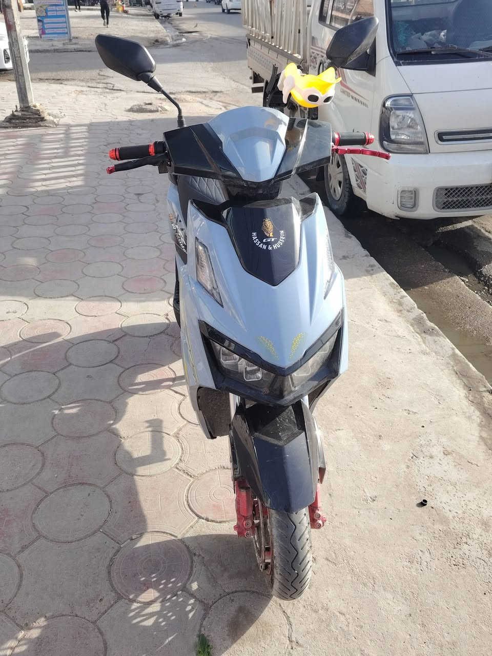 دراجه سكنس 2026
اربع سرعات 
بطاريه ليثيوم 
نظافه 100%
 الايت عالي ناصي رماش
دبل إشارة
  اشاير يمنة ويسرة
بيها بك
وصلها موجود صارلها اقل من شهر من اشتريتها
عنواني بغداد العامريه التواصل ***********
