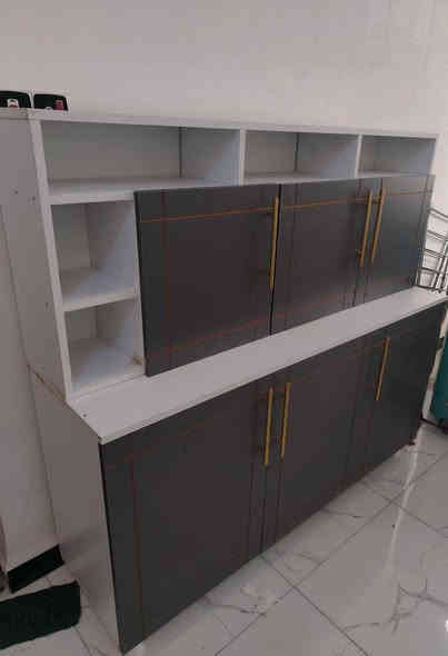 كاونتر خشب 3 قطع جديد للبيع
قطعة ارضية + قطعة جدارية + قطعة سنك
السعر 275 الف
الشراي الأتصال على الرقم
*********** النجف
