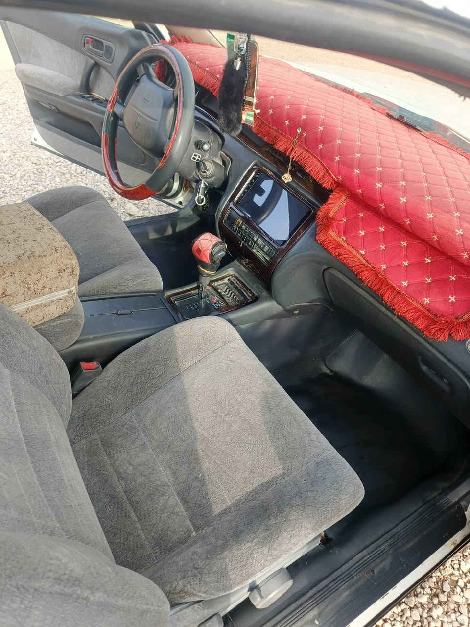 السلام عليكم سياره بطه مكينه خير من الله سياره موديل 95بسمي تحويل ثاني يوم سعر خاص مكاني واسط تواصل عله الرقم ما متواجد بل فيس ***********
