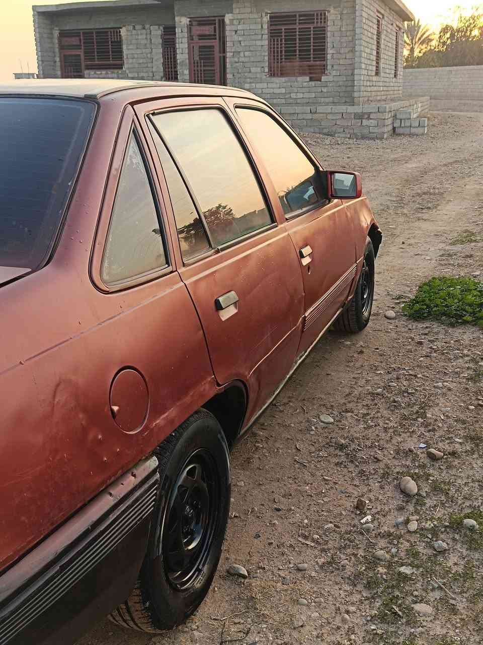 اوبل كاديت 
رقم صلاح الدين فحص شرط التحويل صاحبهه بسامراء كير شرط محرك بي تنقيص كهربائيات كلها شغاله صدر امامي خلفي كله جديد دوشمه جديده باتري جديد تايرات جدد سبير ومعداته كلها كامله سعر 13 وبيها شويه مجال مكاني العباسيه 
***********
***********
