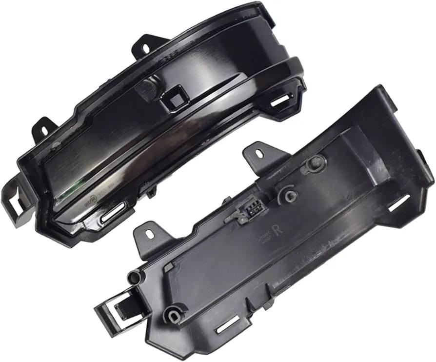 المنتج كمصباح إشارة انعطاف ديناميكي (Dynamic Turn Signal) مخصص للمرايا الجانبية لسيارات لاند روفر (Land Rover).
تفاصيل المنتج:
الوظيفة: يعمل بتقنية LED المتتابعة (Sequential)، حيث تتحرك الإضاءة بشكل انسيابي عند التشغيل.
التوافق: هذا النوع مصمم ليتناسب مع عدة موديلات من لاند روفر، تشمل:
رينج روفر إيفوك (Range Rover Evoque) لموديلات ما بين 2014 و2019.
رينج روفر فيلار (Range Rover Velar).
ديسكفري سبورت (Discovery Sport L550) لموديلات ما بين 2014 و2020.
المواصفات الفنية:
الطول: 195 ملم.
الارتفاع: 60 ملم.
اللون: عدسات مدخنة (Smoked) تعطي مظهراً عصرياً.
التركيب: يتميز بنظام "وصل وشغل" (Plug & Play)، مما يسهل استبدال القطع الأصلية دون الحاجة لتعديلات معقدة.


**إذا كنت صاحب هذا الإعلان وتريد حذفه لأي سبب، رجاءا أرسل رسالة إلى الدعم الفني**