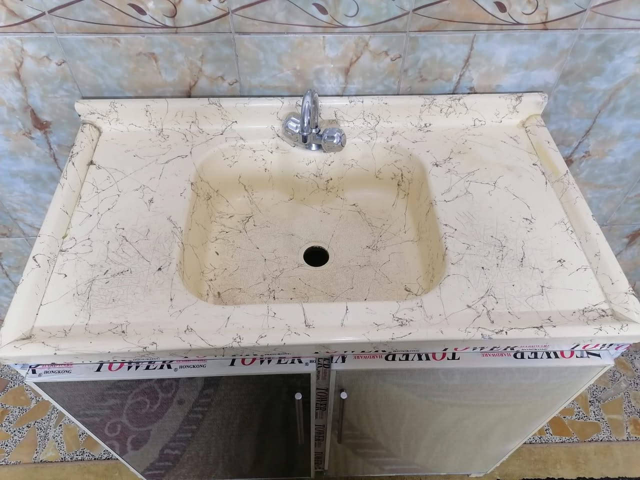 سنك مرمر مستخدم نضيف مكان الشعب يوجد توصيل ***********وتساب فقط
