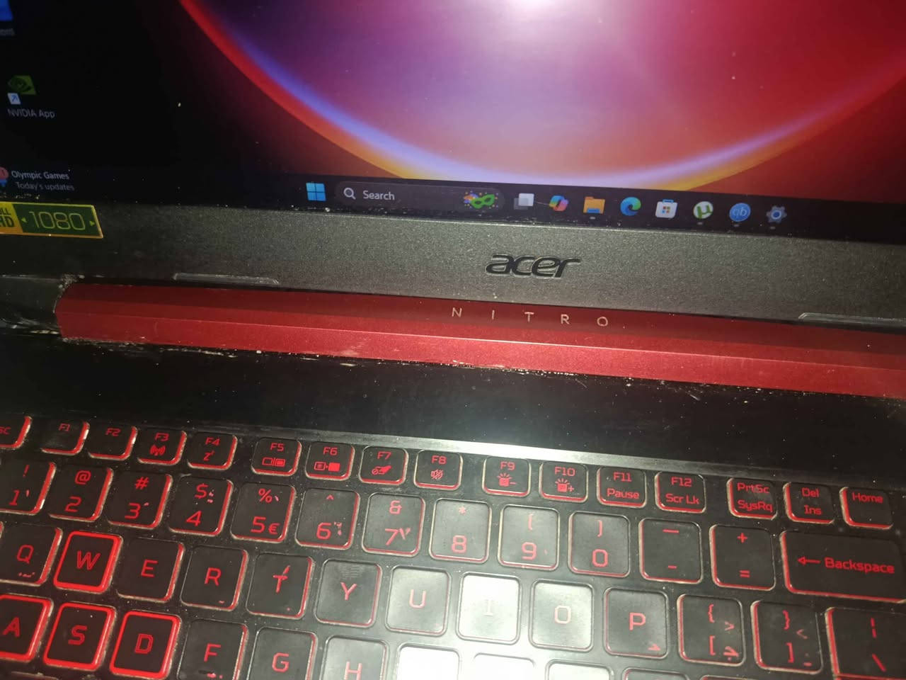 لاپتۆپی گیمینگ زۆر پاکە بە گرێنتی 
تەنها کەمێک شکاوی هەیە کە هیچ کێشەی بۆ دروست ناکەت لە وێنەکە دامناوە زۆر پاکە 
پاتری ٨٣ زۆر بەهێزە 
نەوەی 8 
256 ssd 
1tb  hhd 
gtx 1650 
سێ یاری تیە ،
pubge 
gta v 
pes 18 
نرخی 420 هەزار  هەولێر


**إذا كنت صاحب هذا الإعلان وتريد حذفه لأي سبب، رجاءا أرسل رسالة إلى الدعم الفني**