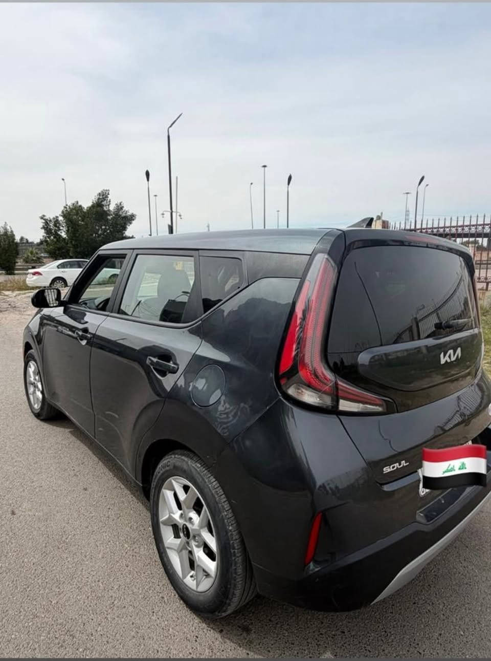 السلام عليكم
للبيع 

كيا سول 2025 

مواصفات LX 

مرقم بغداد بسمي 

مواصفات المعروفه للسول 

شاشه 

كامرا 

رادار جانبي و امامي 

تحديد مسار 

نقطه عمياء 

اطفاء ذاتي 

ويل كب 

داخل مخمل 

تشغيل سويج شخاطه 

ماشيه 16 الف ميل 

حادث جاملغ خلفي بارد 

تبديل دعاميه نفس لون 

بجم كبس سياره حلوه جديده 

مكاني بغداد 

السعر مناسب جدا للشراي 

اي استفسار الاتصال *********** 

مكاني بغداد
