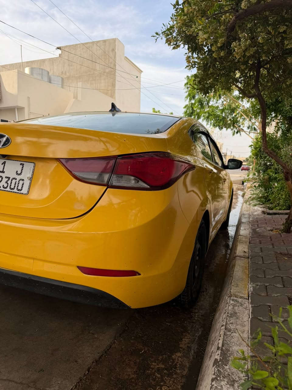 سلام عليكم
النترا تكسي موديل 2015 رقم انكليزي جديد 
وارد امريكي حادثها خشم البنيد ومبدله بلادي بدوان دواخل والبنيد القديم موجود جاهزه من كلشي مصفره هييه وغرامات مواصفات نضام ايكو تحكم ستيرن مانع انزلاق اي بي اس للتواصل اتصل ***********
