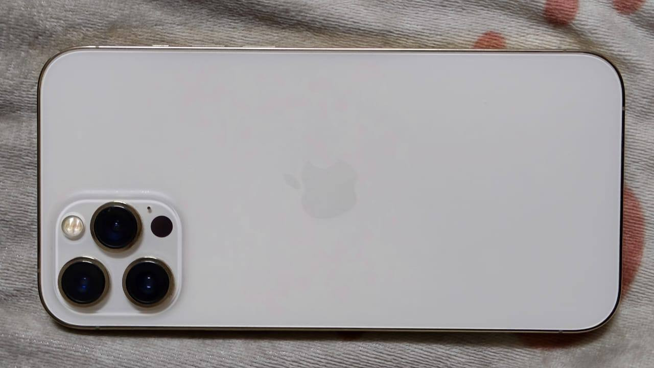 ايفون 12 برو مكس ذكره 128 دبل سيم شرط وتر ممفتوح  بطارية 80 الاتصال عله رقم ***********
