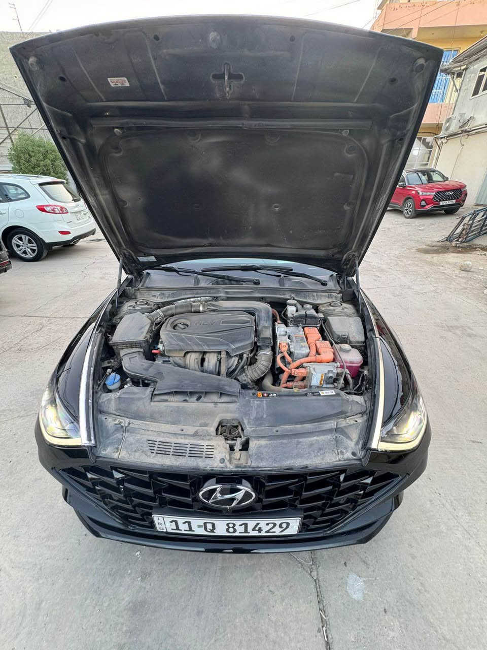 سلام عليكم 
سوناتا 2023 هايبرد فول مواصفات

1- داتشو 
2- كشنات كهرباء 
3- بانوراما 
4- 5 كامرات 
5- توقف ذاتي امامي خلفي 
6- حساسات امامي + خلفي + جانبي
7- داخل بيجي 
8- انظمة قياده عدد 5 
9- تحكم قياده بالبصمه رجوع + تقدم 
وبعد هواي مواصفات بيها السياره فول الفول 

السياره خير من الله ومناقصها شي 
السعر 175 ورقه وبيها مجال بسيط 
الشراي يتصل خاص ماجاوب *********** بغداد, العراق
