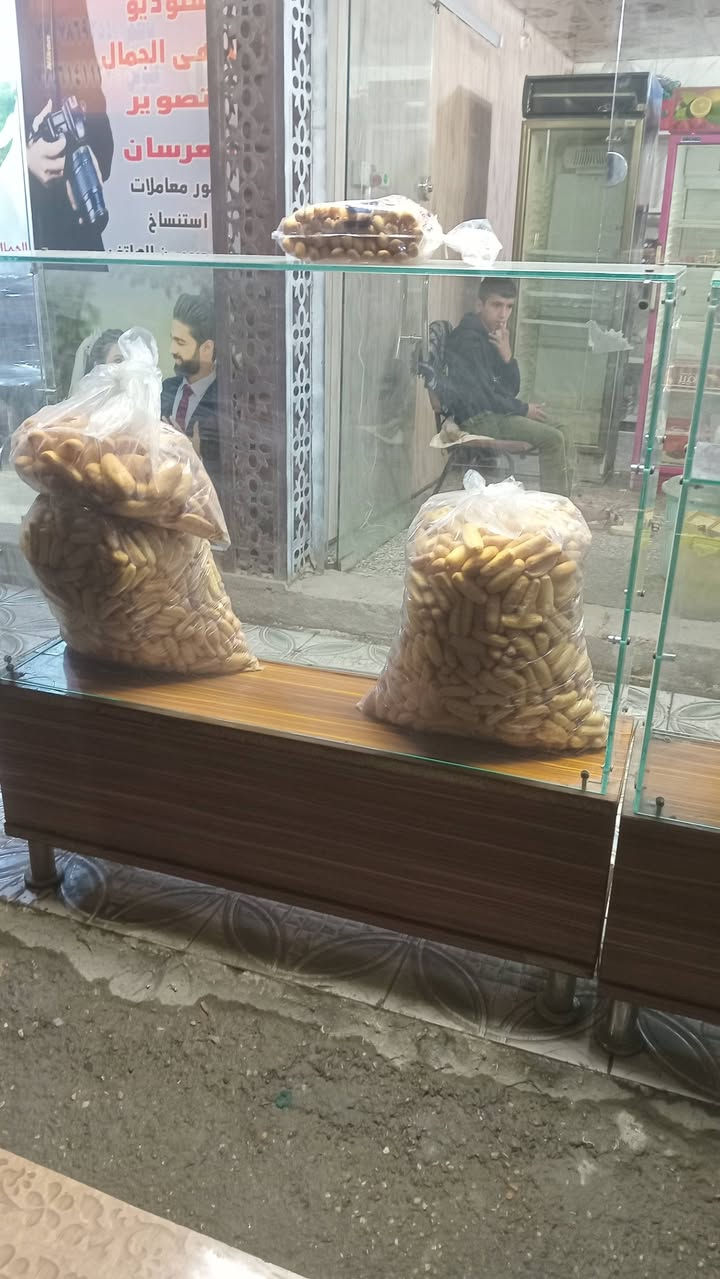 سلام عليكم
باترينات اثنين طول ١٢٠ الوحده 
السعر اثنيناتهن ١٢٥
***********
