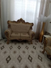 تخم ملكي جديد استخدام قليل مع 3طبلات تجي ويا سعر 500 الرقم 07723998653