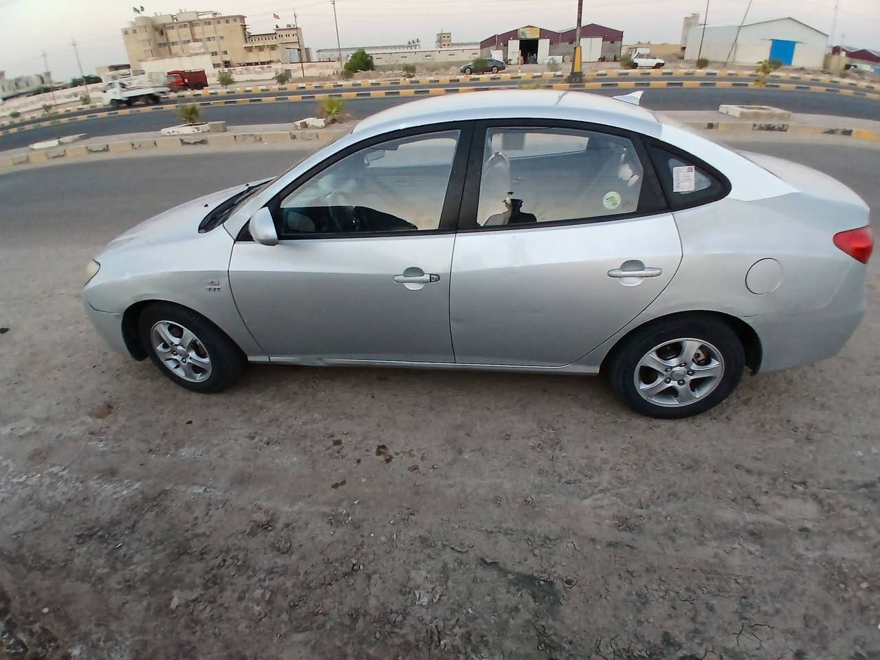 النترا ١٠١٠
كصه جنطه
متومه طبق الاصل
ارقام وسنويه
تبريد ثلج
تايرات جدد تخم
كير مكينه خير من الله
السعر ٣٨ بيهة مجال بسيط
او مراوس حسب القناعه
***********
