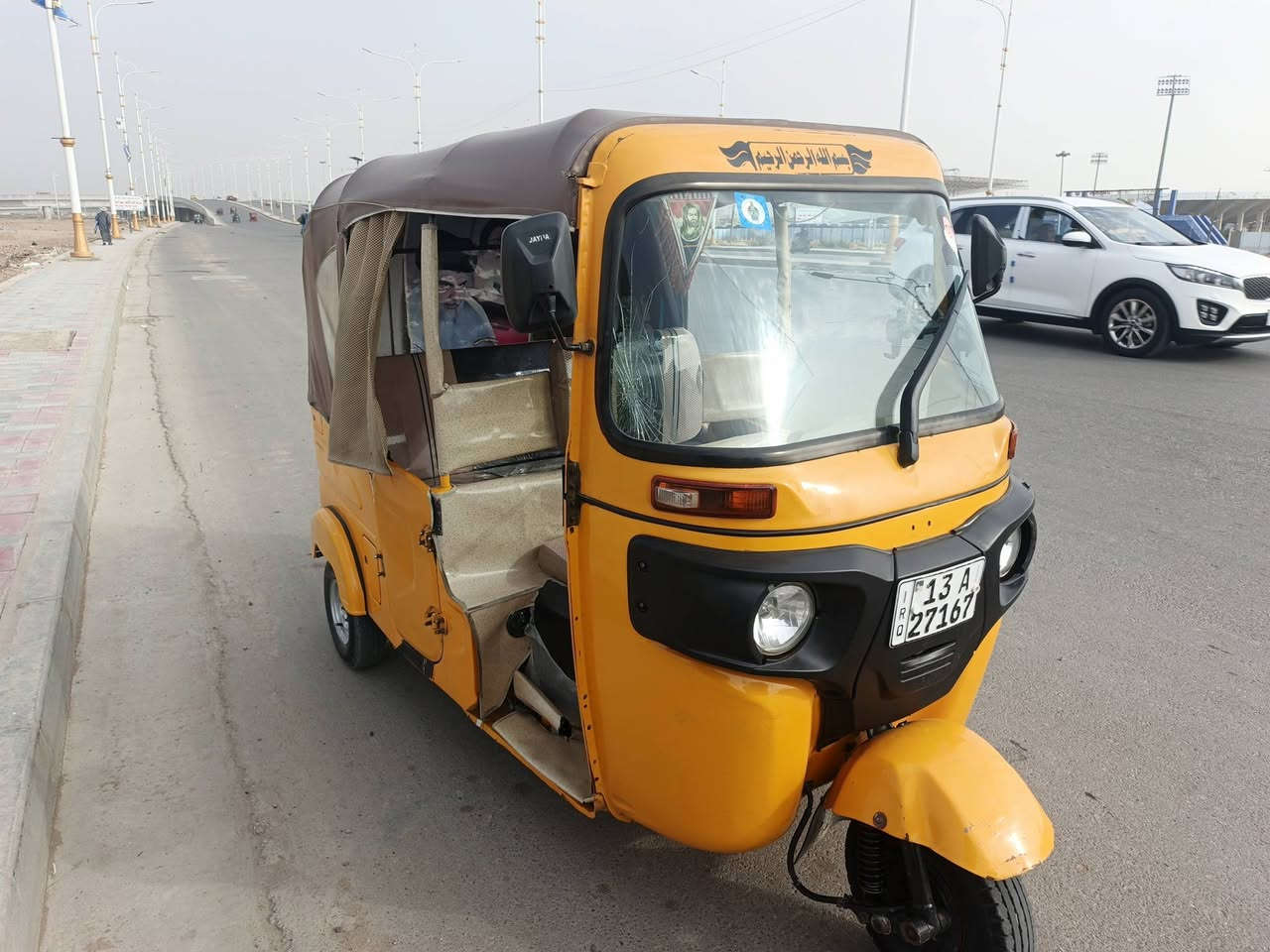 تكتك للبيع واحد وعشرين شهر ١٠
تكتك نضيفه وما نقصه شي كبل الشارع 
***********
