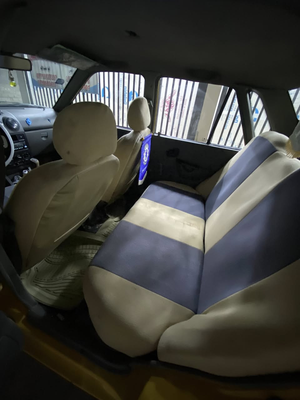 موديل 2012 رقم نكليزي سياره خير من الله تخم تاير سعره 31 وبيه مجال لعنوان بياع
***********
