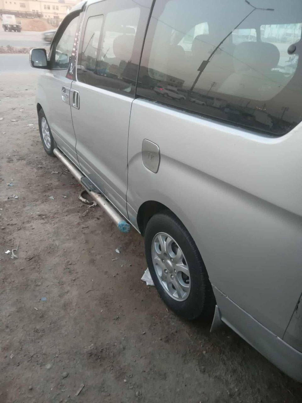 .السلام عليكم ستاركس 9محور رقم مثنى
 كفاله من كلشي كير مكينه حداديه تخم تاير تبريد مصفره هيئه وضريبه السعر 145وبيه مجال الرقم***********
