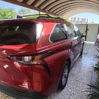 SIENNA 2024 هايبرد ماشية 8الف السيارة جديدة  مواصفات LE سلايت اوتو هول...