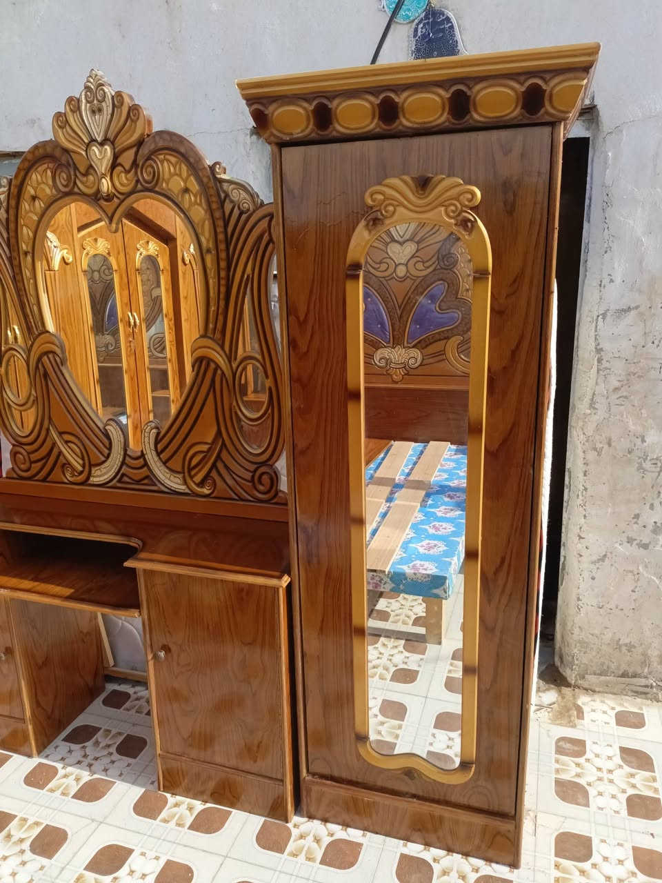 غرفه مستعمله 6 ابواب شرط النضافه
زاويه كنتوريه دوار كبل شد نضيفه وجاهزه قضاء القاسم ع 
***********
