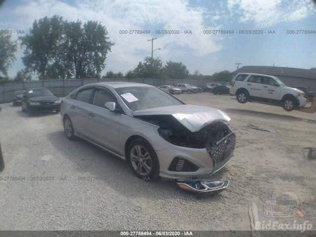 سوناتا مديل 2018 وارد امريكي فول موصفات فئه السبورت معروفه موصفاته حادثه بسيط فقط البنيد مصلح نفسه بدون ايرباك كفاله كير ومكينه وتبريد خير من الله حداديه جديده باتري جديد استخدام شخصي باسمي السيارة كامله هزه ورقم وسنويه جديده توني مكمله ماشيه 85 ميل 
السعر 140 وبيه مجال بسيط 
متواجد واتساب ***********