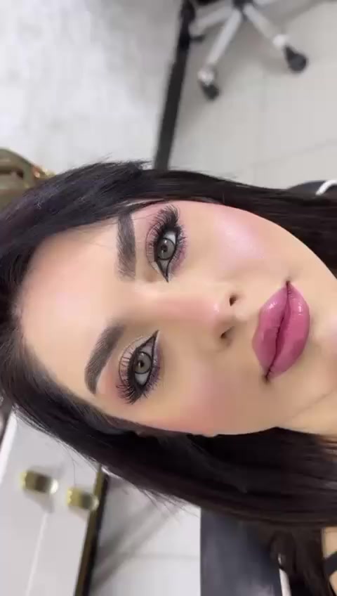 صالون واو بيوتي
العنوان الحريه تقاطع مصور عيسى الاستفسار 
***********📞
