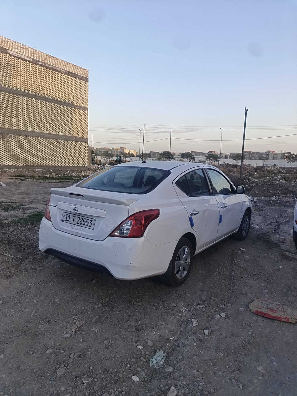 سني هندي 2019
ماشية 158 الف
بدون صبغ بيها بس طعجات خفيفه بالباب عكس السايق واضحه بالصور
شاشة وكامرة
لايت زنون
بروجكتر زنون
كاعية جلد
دوشمه جلد
كير ومكينه وتبريد مكفولة
تخم تاير جديد
صدر امامي خلفي جديد
رايدها 101 وبيها مجال بسيط
مكاني الغزالية *********** موجود واتساب
