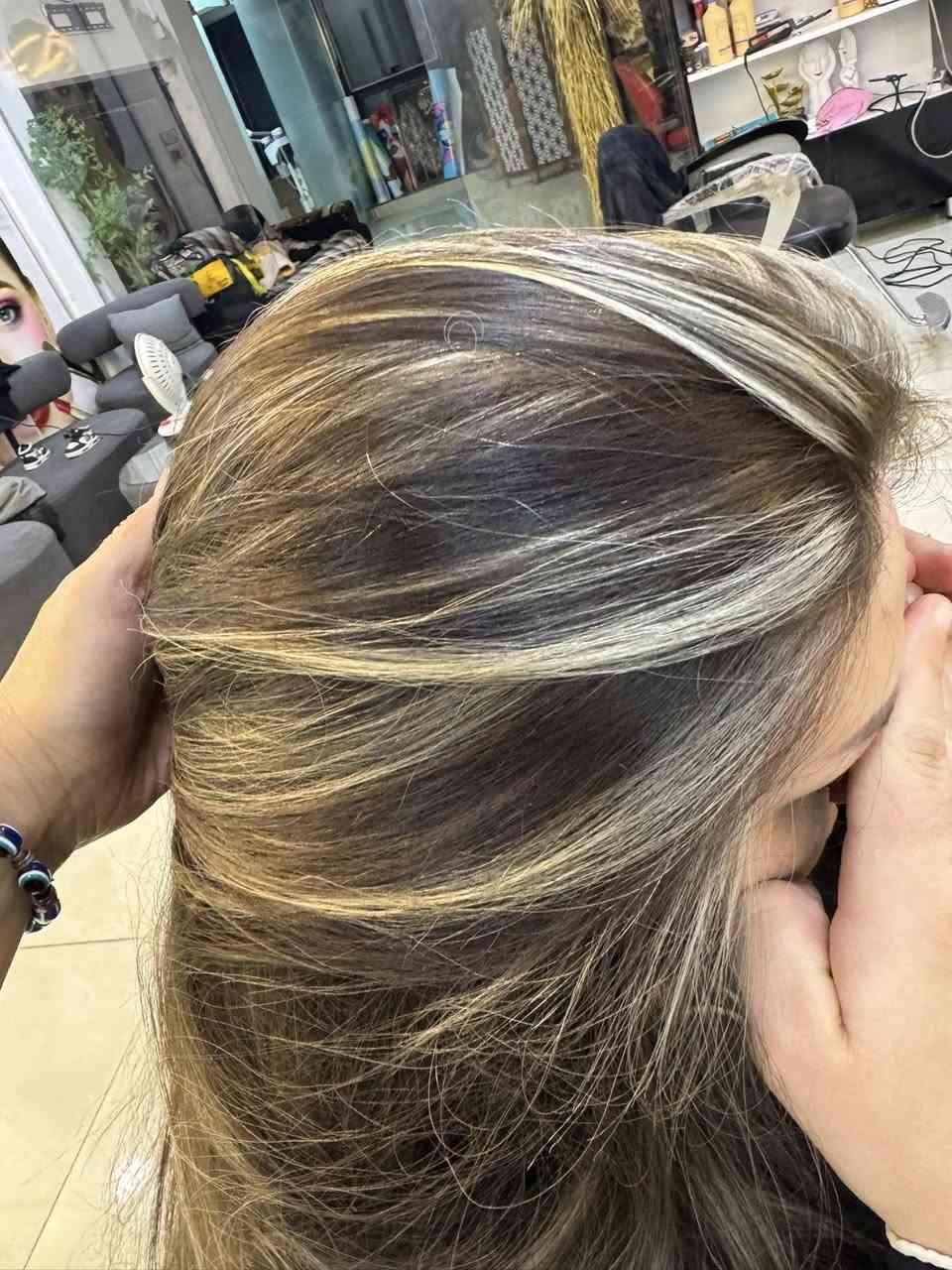 من رخصت صاحب الكروب مركز وصالون سيزار بياع قرب مأسسة الشهداء ***********
