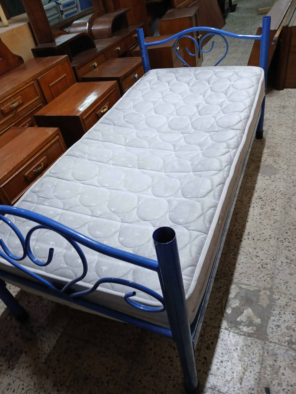 جربايه حديد تكمه قياس 190×90  مع دوشك ضغط عالي مستعمل نظيف 25 سم السعر اثنينهم 75 الف بغداد الرساله الاولى


**إذا كنت صاحب هذا الإعلان وتريد حذفه لأي سبب، رجاءا أرسل رسالة إلى الدعم الفني**